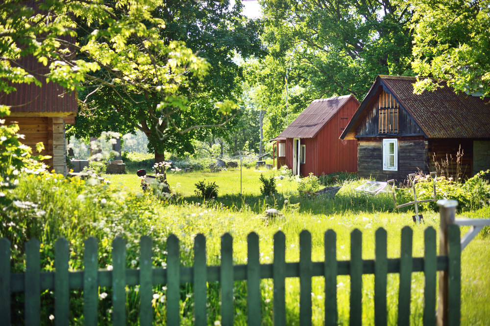 10 põnevat fakti Eesti külaelu kohta: mõnes külas on rohkem inimesi kui linnades, mõnes elab aga vaid üks inimene thumbnail